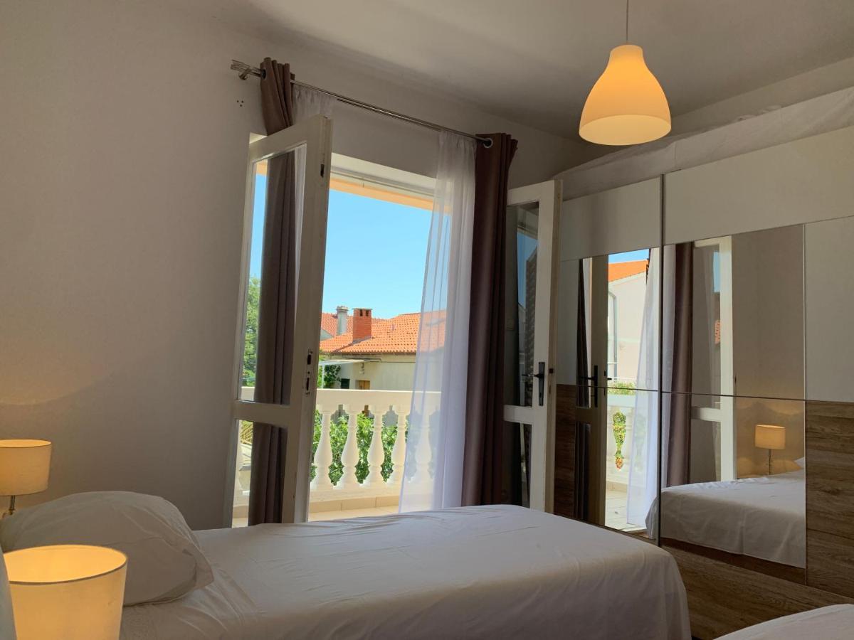 Villa Nera Vodice Exterior photo